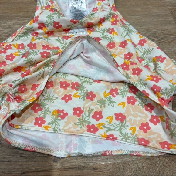 Adidas Grow Positivity Cropped Floral Training Top - Picture 5 of 8